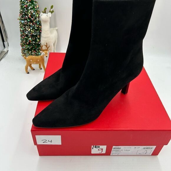 Women’s Salvatore Ferragamo, Janna suede ankle boots size 9 made in  Italy - Picture 8 of 11